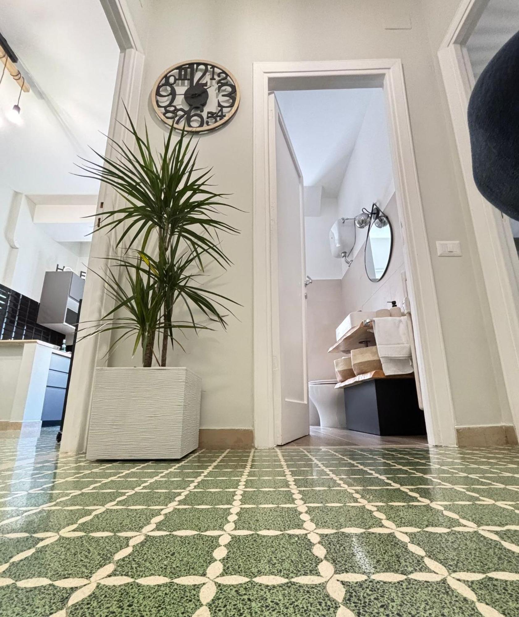 Bright Apartment Near San Pietro Рим Екстер'єр фото